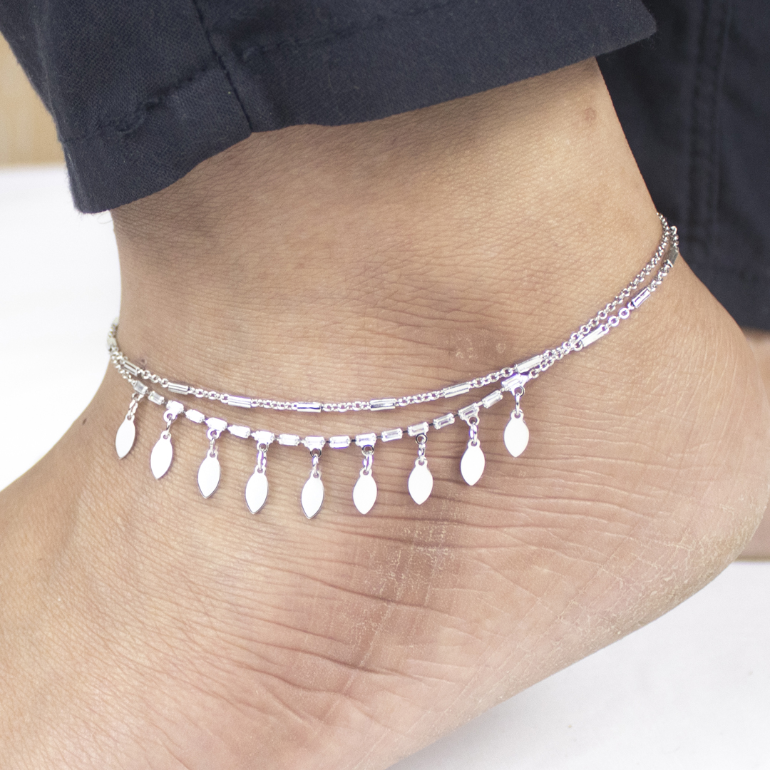 Great Looking Silver Alloy Star Payel Nupur for Women or Girl image 2